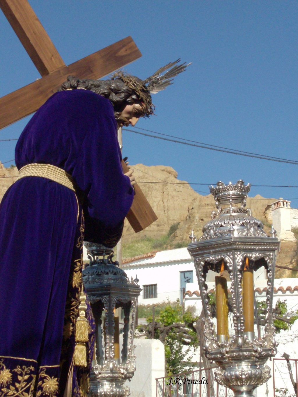 Vía Crucis Jesús por las cruces